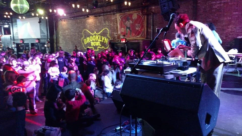 Soul Clap DJ Jonathan Toubin making us dance. Photo by Rob Striem.