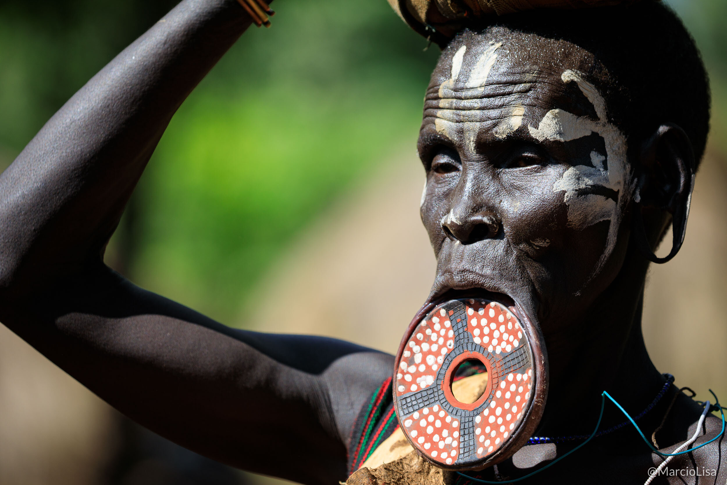 Tribo Mursi e disco labial, Etiópia