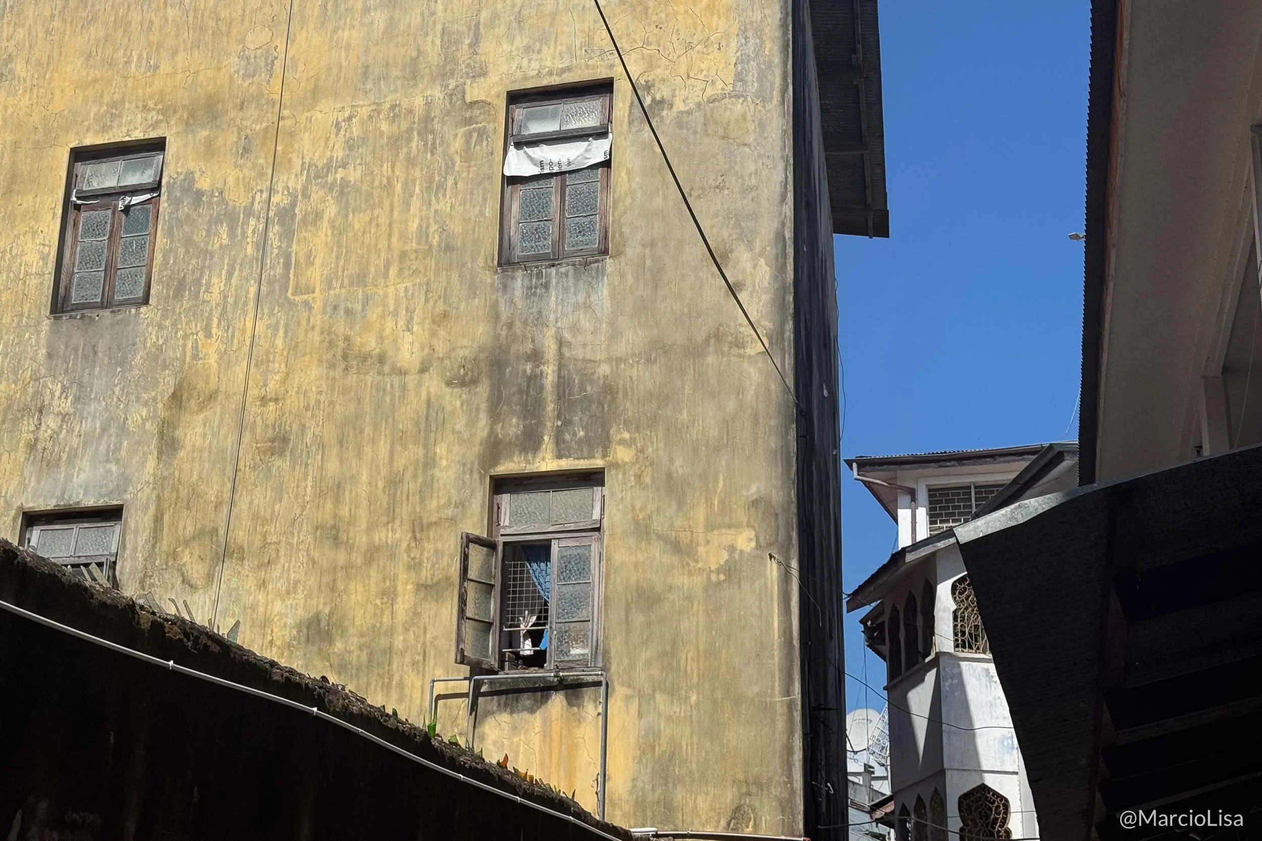 vielas-stone-town-zanzibar.jpg