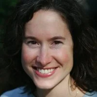 Meredith Hogan is the managing editor at Verse, a interactive visual storytelling publication. 