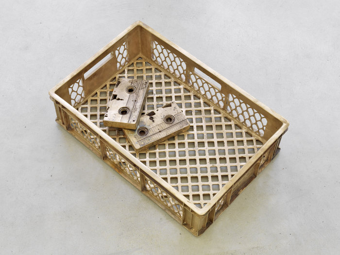 "Distribution 1, Bronze" (2013), by Joep van Liefland. Galerie Gebr. Lehmann, Dresden, Germany. Source: https://commons.wikimedia.org/