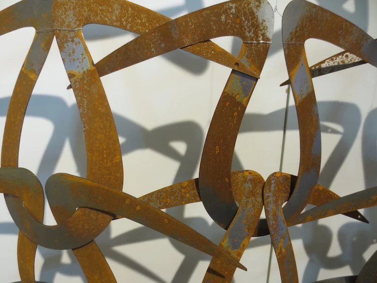 Detail of "Modulator" by Leonora Vekić.