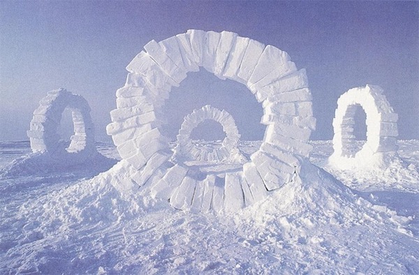 "Touching North " (1989), by Andy Goldworthy. Source: http://visualmelt.com/Andy-Goldsworthy
