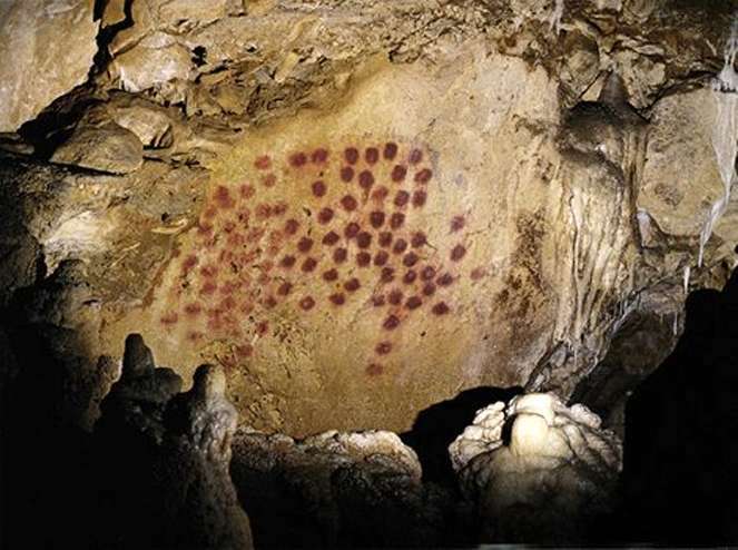 "Pointillist" painting at Chauvet cave. Source: http://www.bradshawfoundation.com/chauvet/red_dots_panel.php