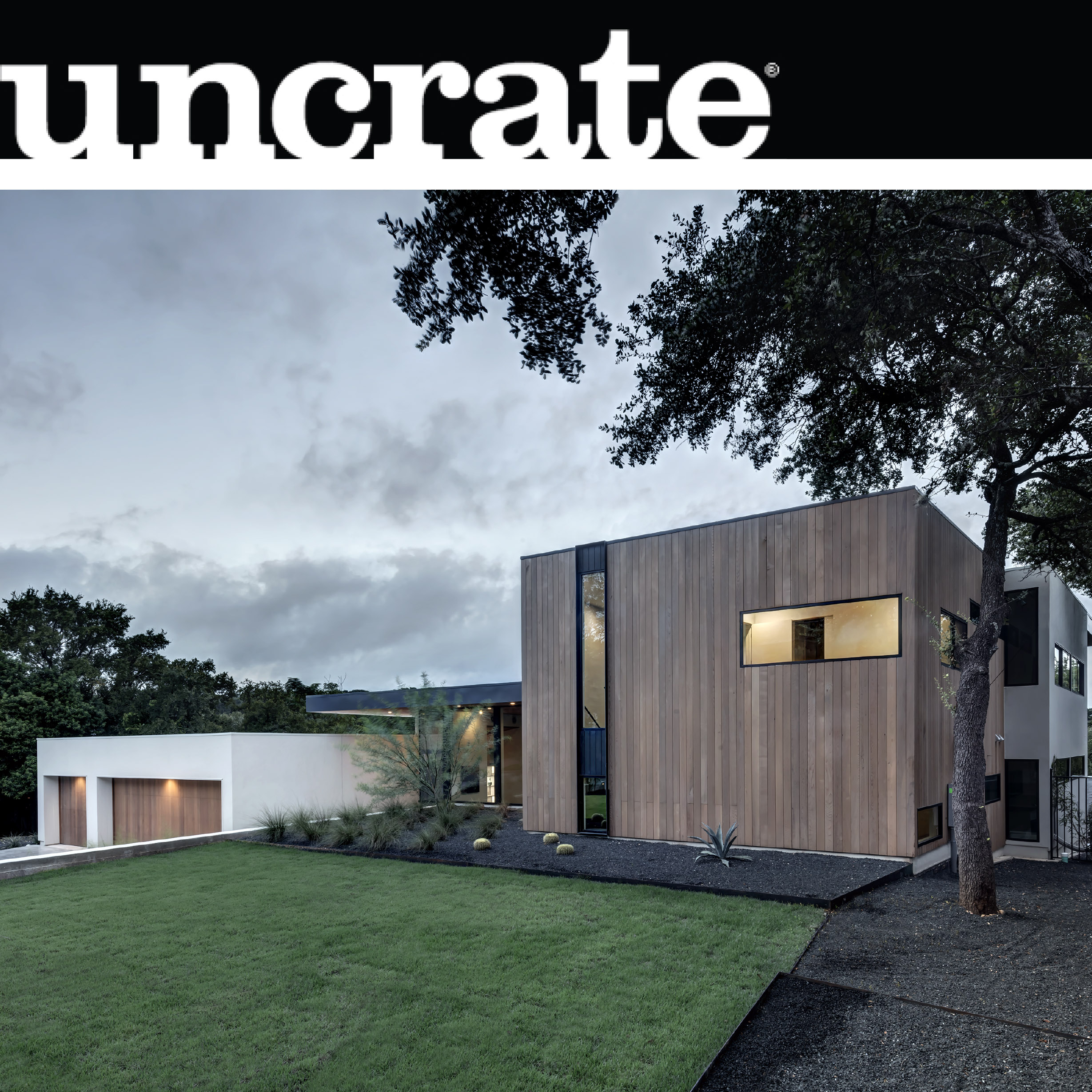 Uncrate_2016_11_Bracketed Space House