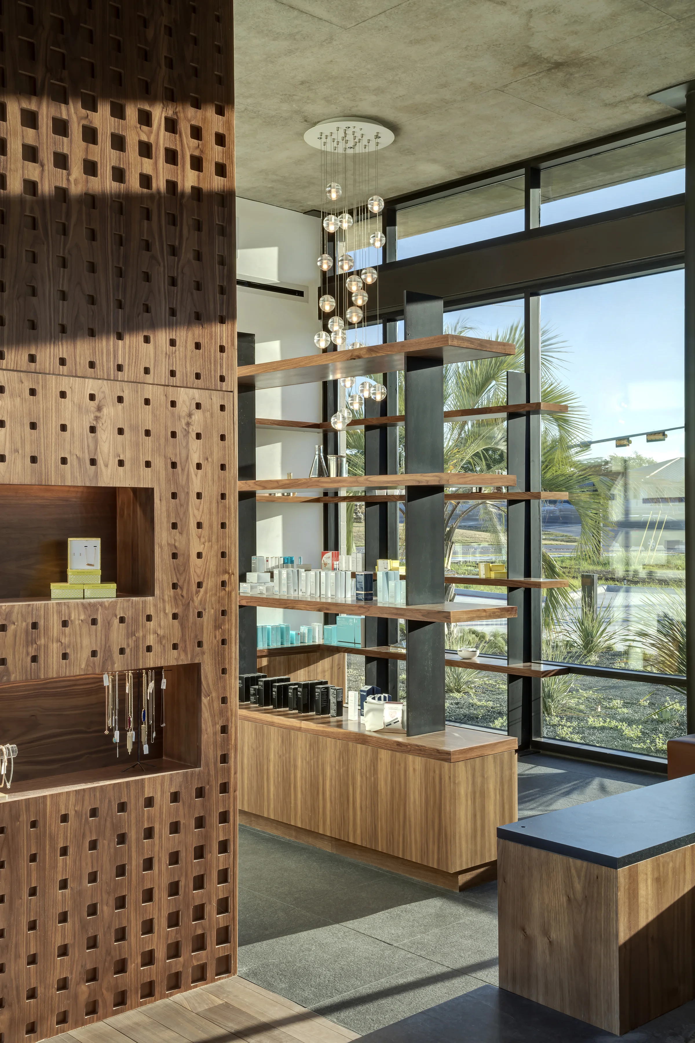 09 Westlake Dermatology Marble Falls by Matt Fajkus Architecture_interior photo by Charles Davis Smith.jpg