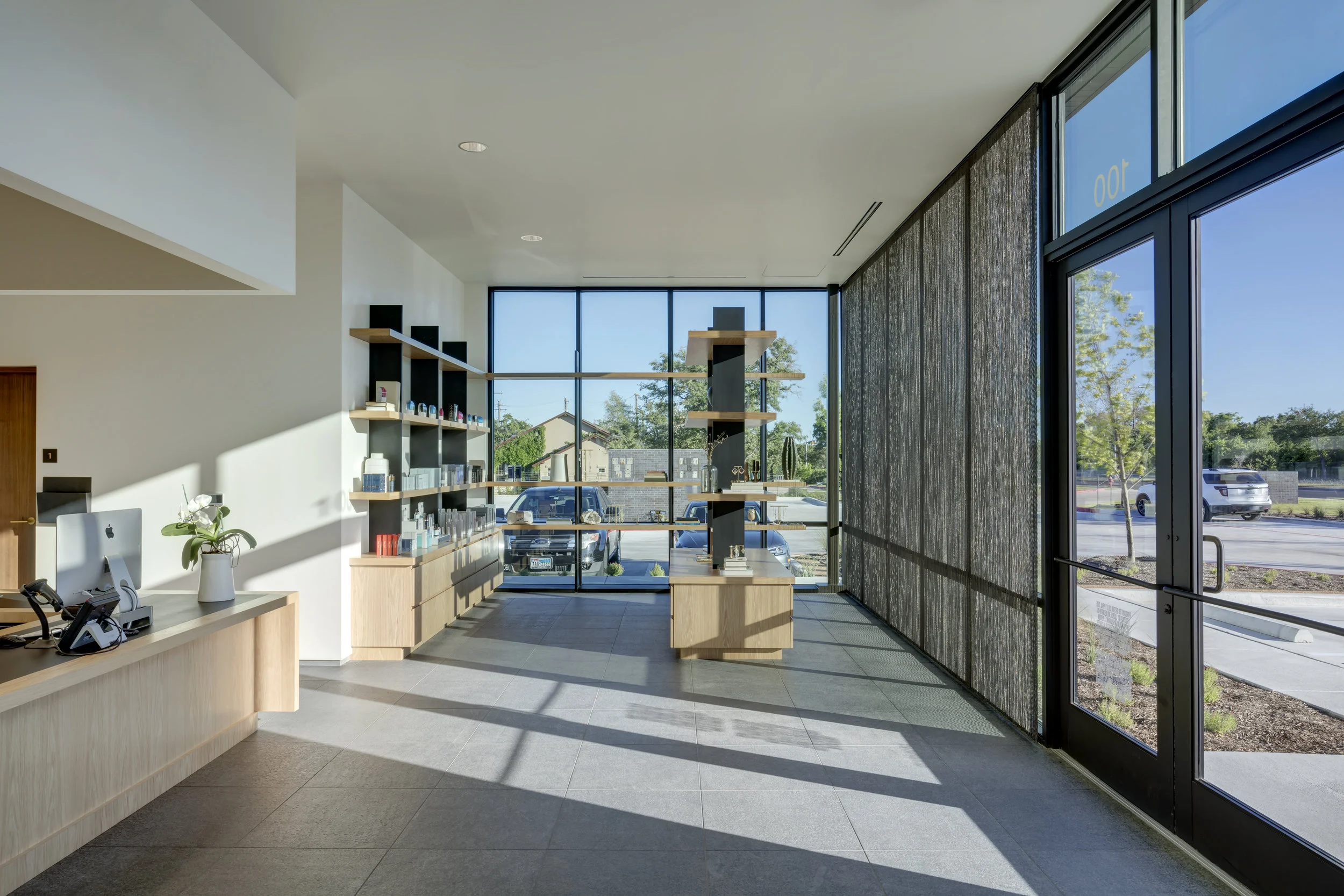 Westlake Dermatology Cedar Park by Matt Fajkus Architecture_interior photo 4 by Charles Davis Smith.jpg