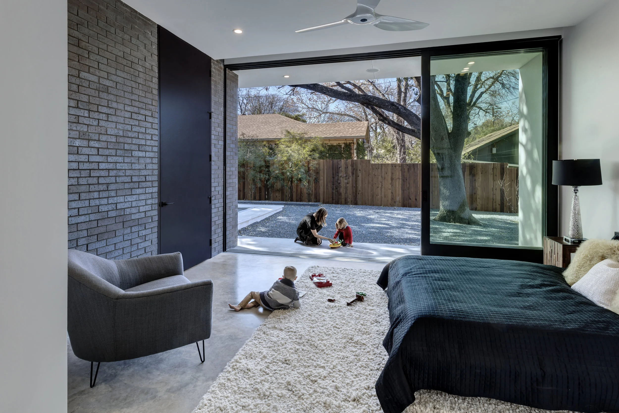 02 Master Bedroom_Main Stay House by Matt Fajkus Architecture_Photo 1 by Charles Davis Smith.jpg