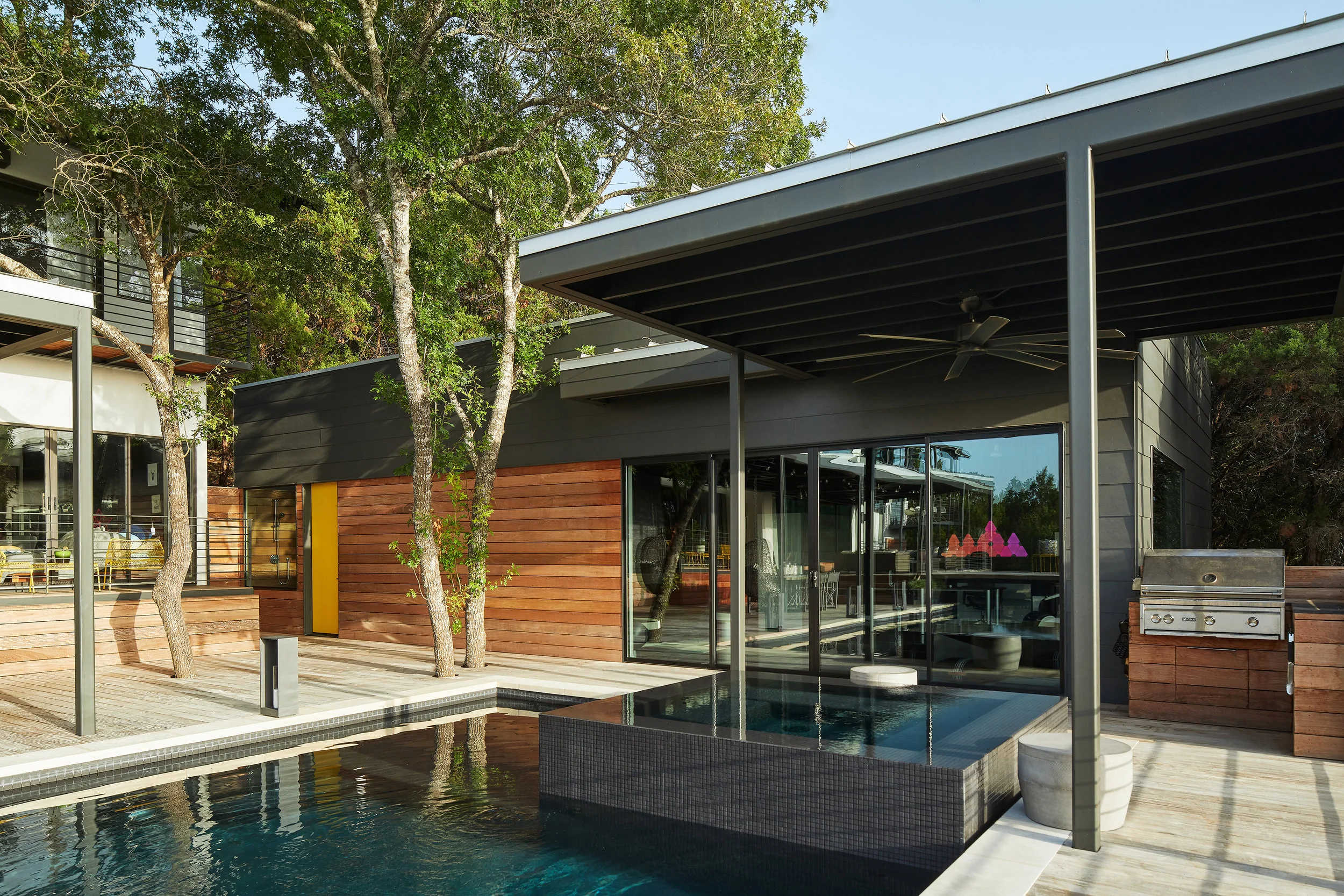 02 Via Media Residence by Matt Fajkus Architecture. Photography by Leonid_Furmansky.jpg