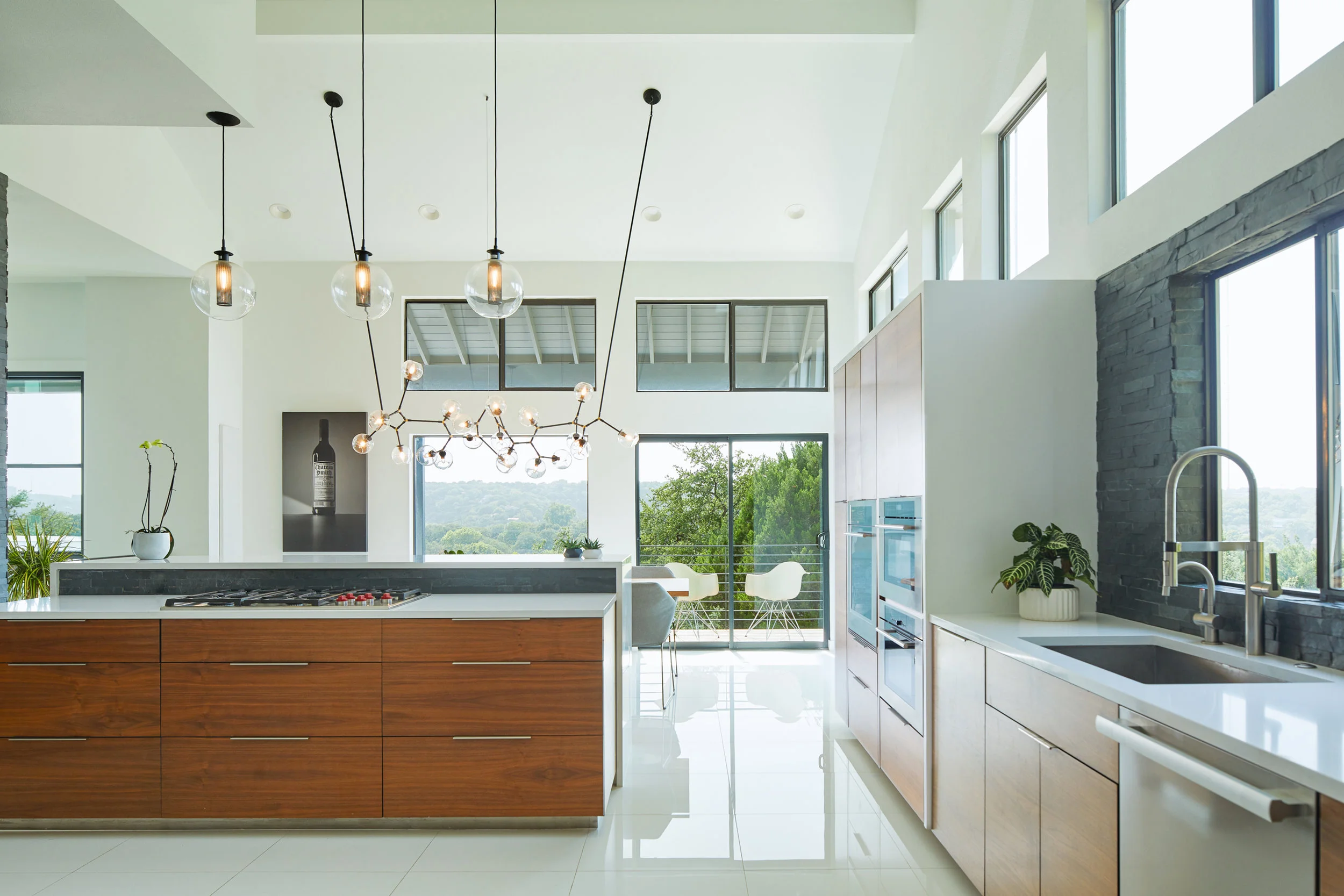 09 Via Media Residence by Matt Fajkus Architecture. Photography by Leonid_Furmansky.jpg