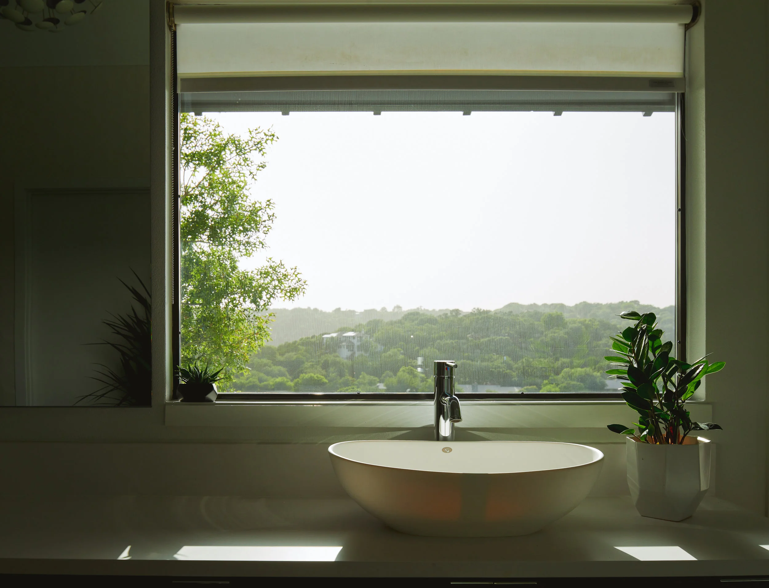 15 Via Media Residence by Matt Fajkus Architecture. Photography by Leonid_Furmansky.jpg