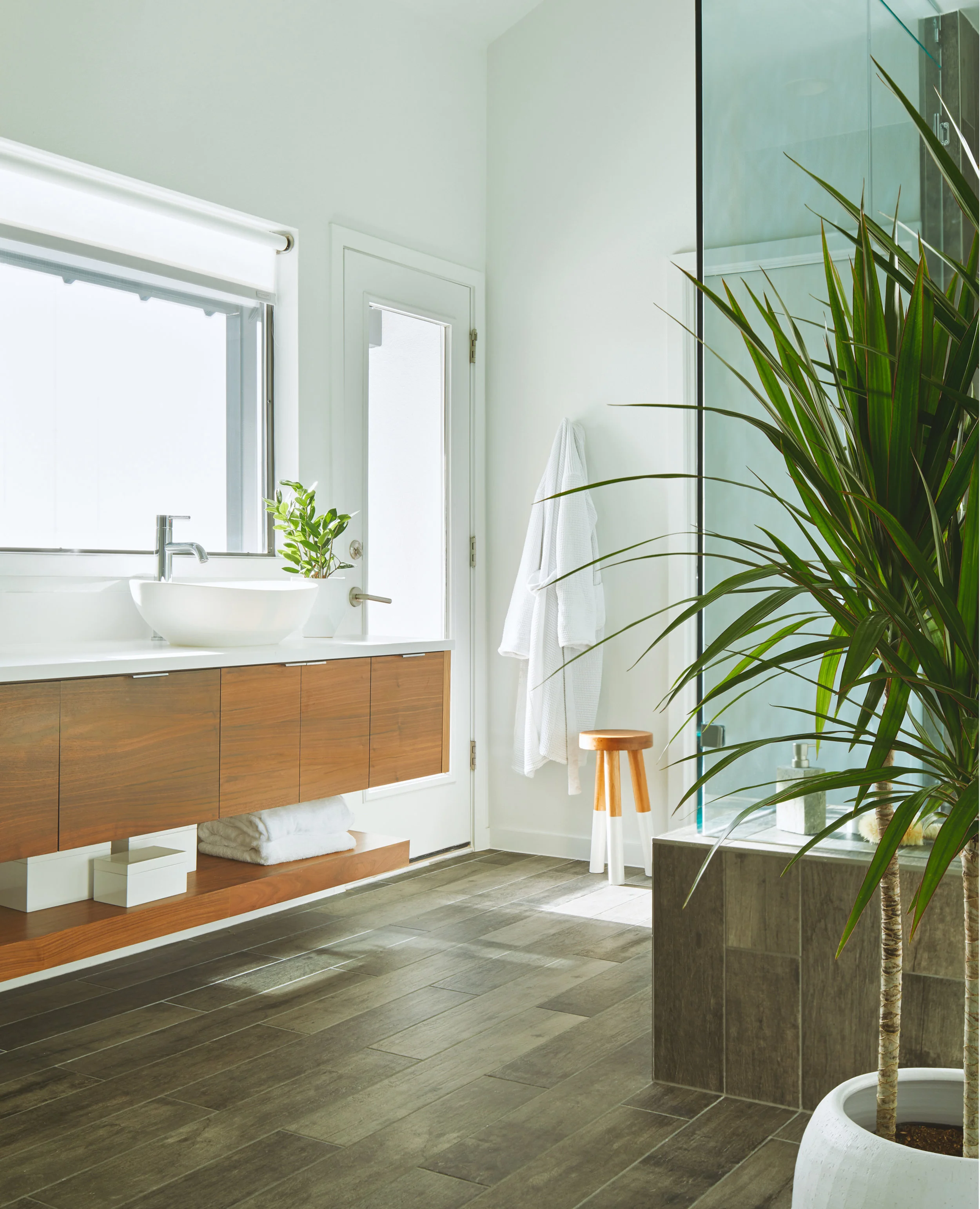 16 Via Media Residence by Matt Fajkus Architecture. Photography by Leonid_Furmansky.jpg
