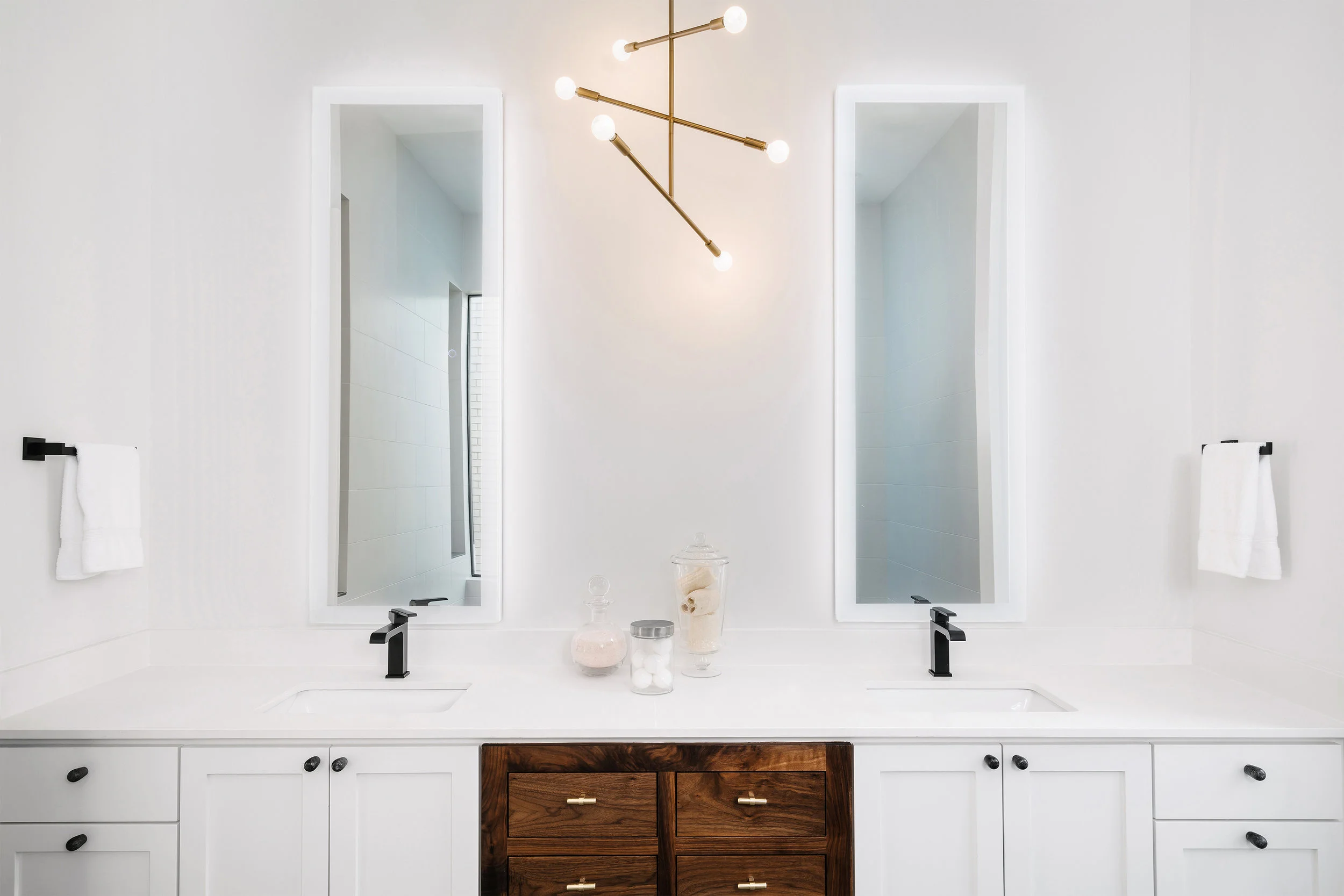 14 Allotted Space House by Matt Fajkus Architecture. Photo by Chase Daniel.jpg