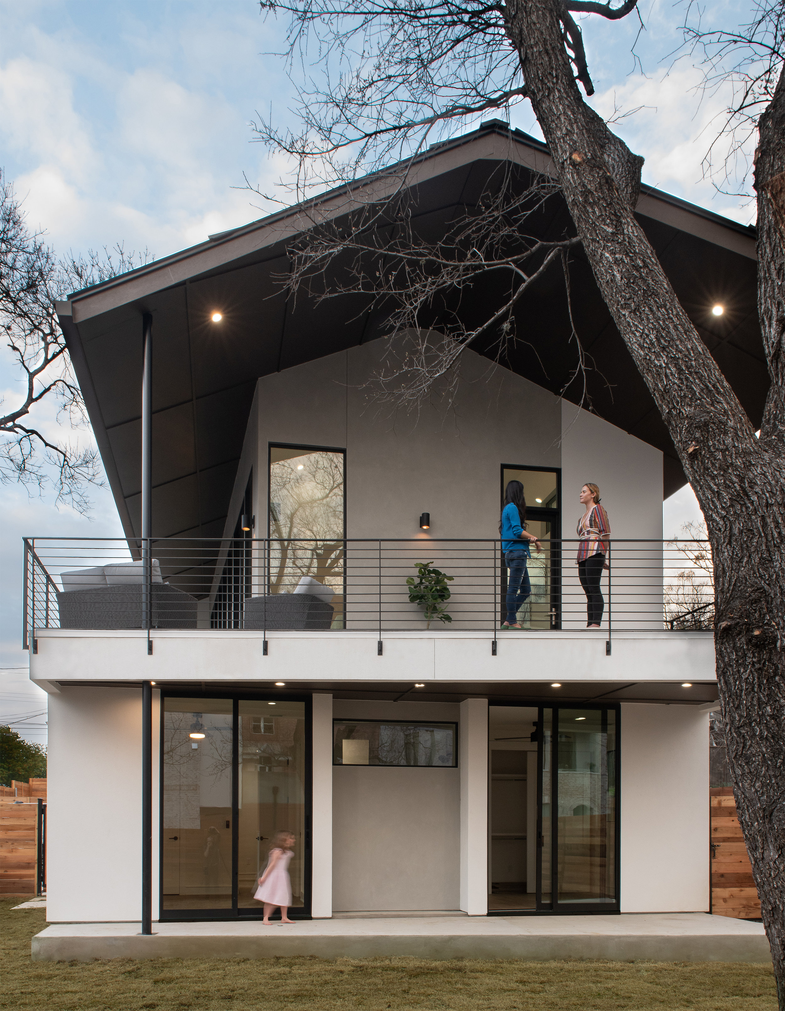 12 Curve Street Residence by Matt Fajkus Architecture. Photo by Casey Woods.jpg