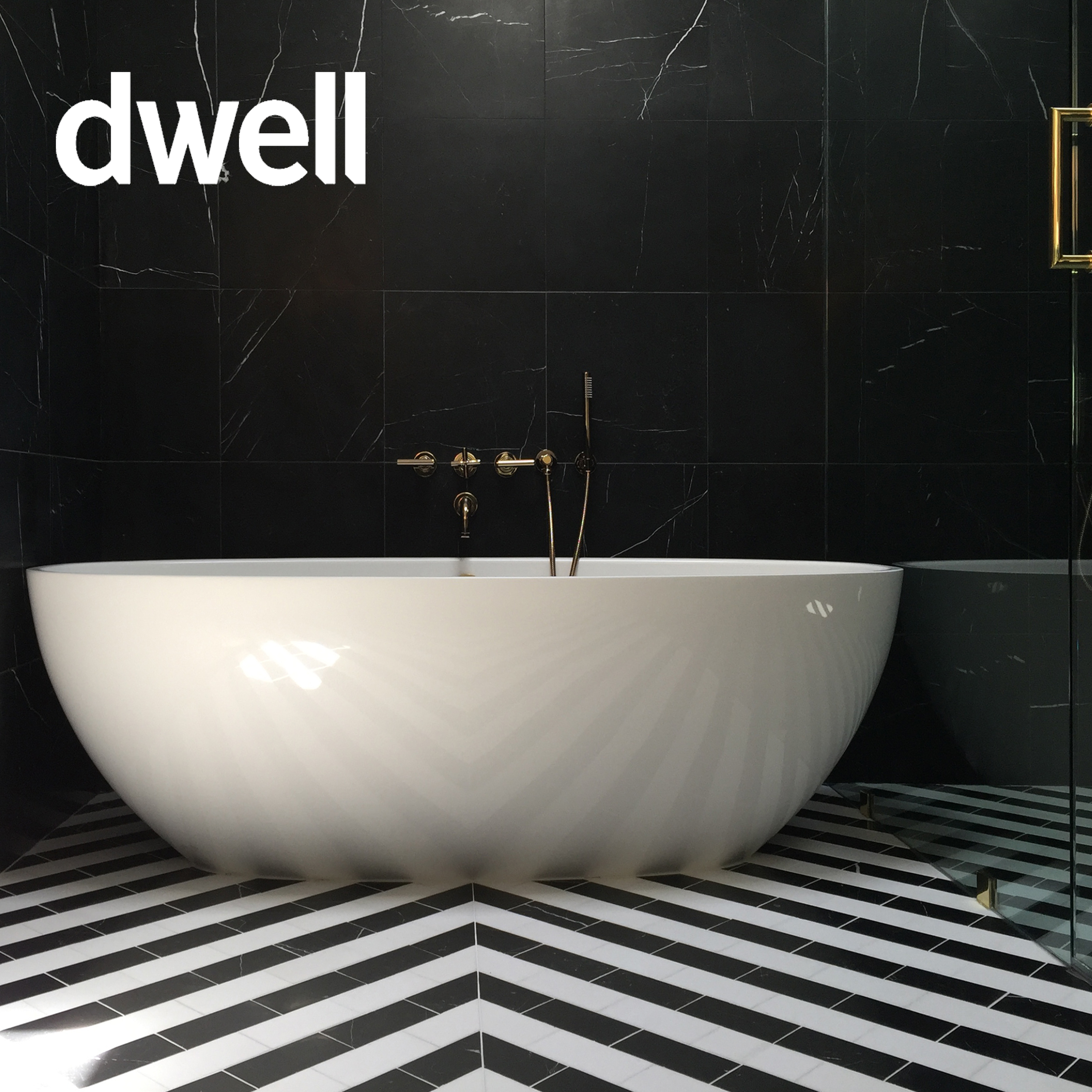 Dwell_2019_02_Binary Bathroom