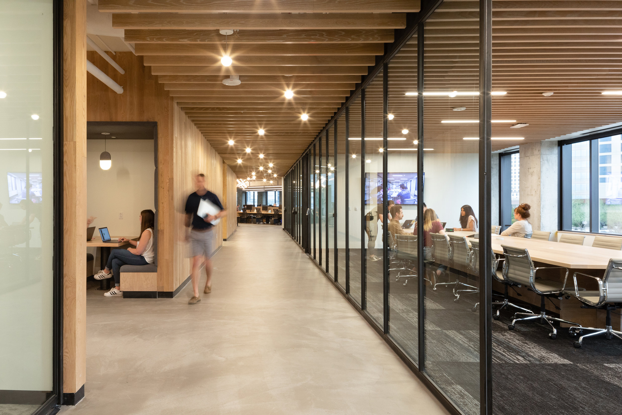 2 RigUp Office by Matt Fajkus Architecture. Photo by Hua Liu and Rachel Deng.jpg