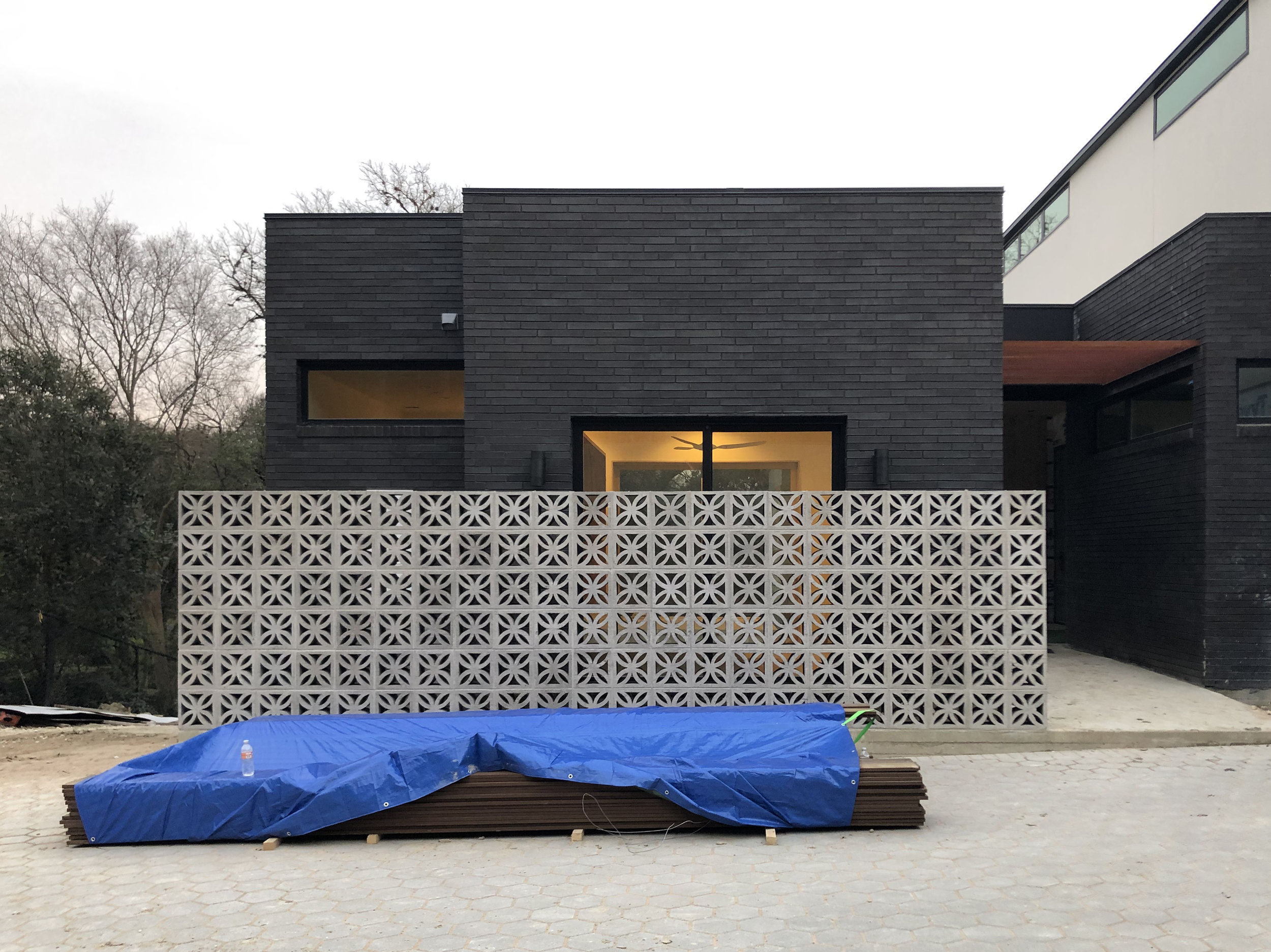 Descendant House by Matt Fajkus Architecture. Construction 11.jpg