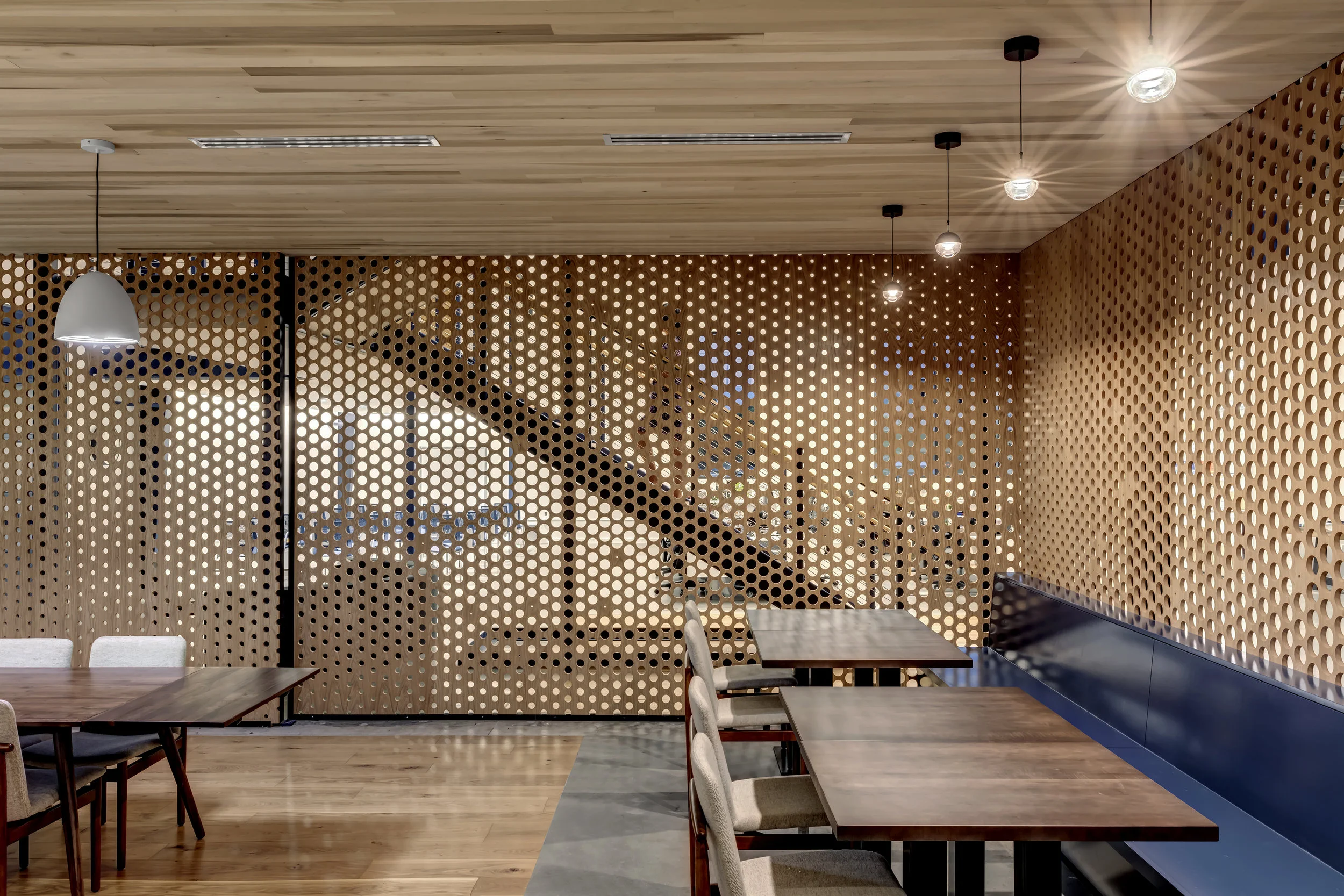 JDI Office by Matt Fajkus MF Architecture. Photo 7 by Charles Davis Smith.jpg