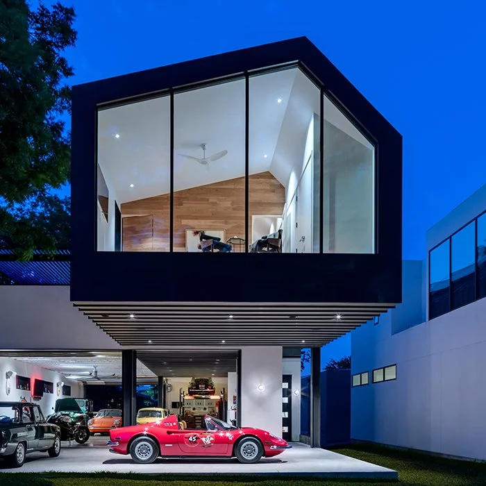 AUTOHAUS