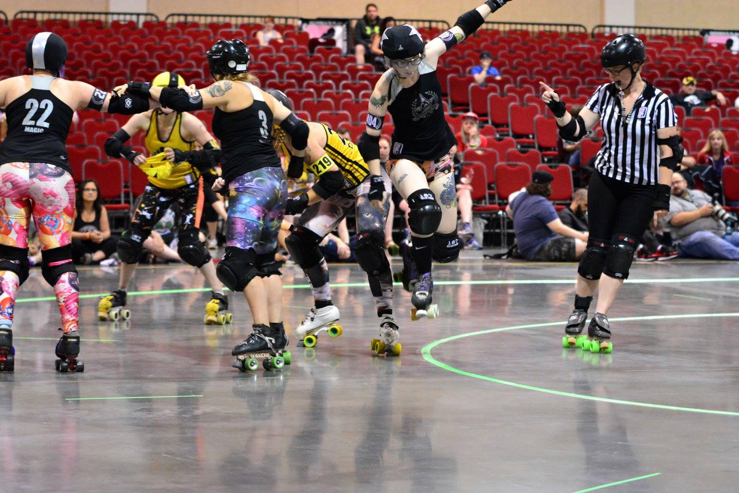Brawlstars previously faced off against Steel Hurtin' during the WFTDA 2016 D1 Playoffs. Photo by Daniel Whitaker.