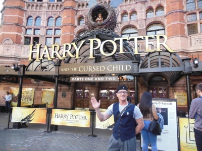 Our next stage of our global pop culture tour was in London to visit the Harry Potter Museum and new theatre production of which the latest book is based and pictured here is Starship Mawson Event Director - Stu Blair, all set for a great night of theatre!