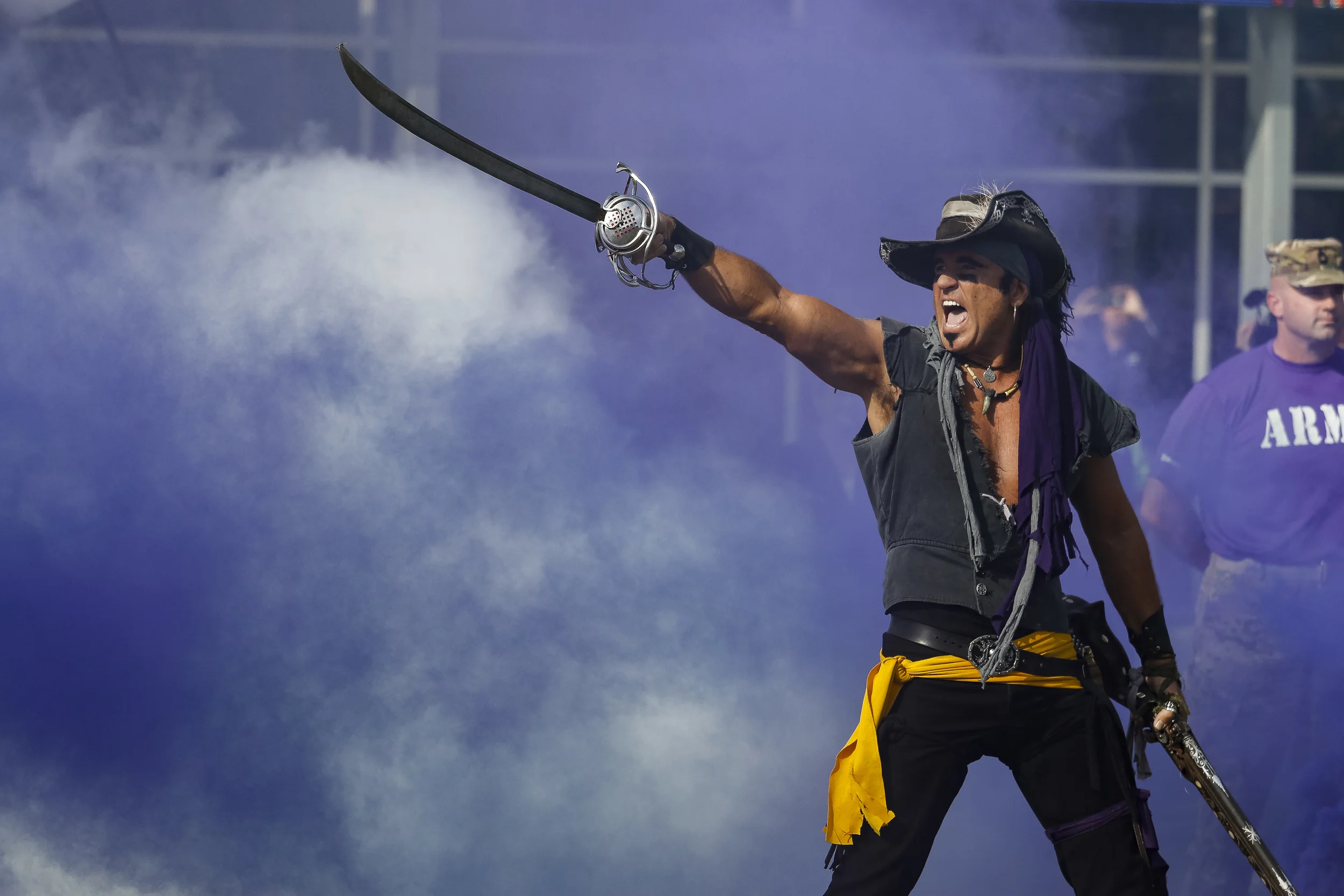  November 28, 2015: NCAA Football match-up between the Cincinnati Bearcats and the East Carolina Pirates at Dowdy Ficklen Stadium in Greenville , NC. Scott Kinser/CSM 