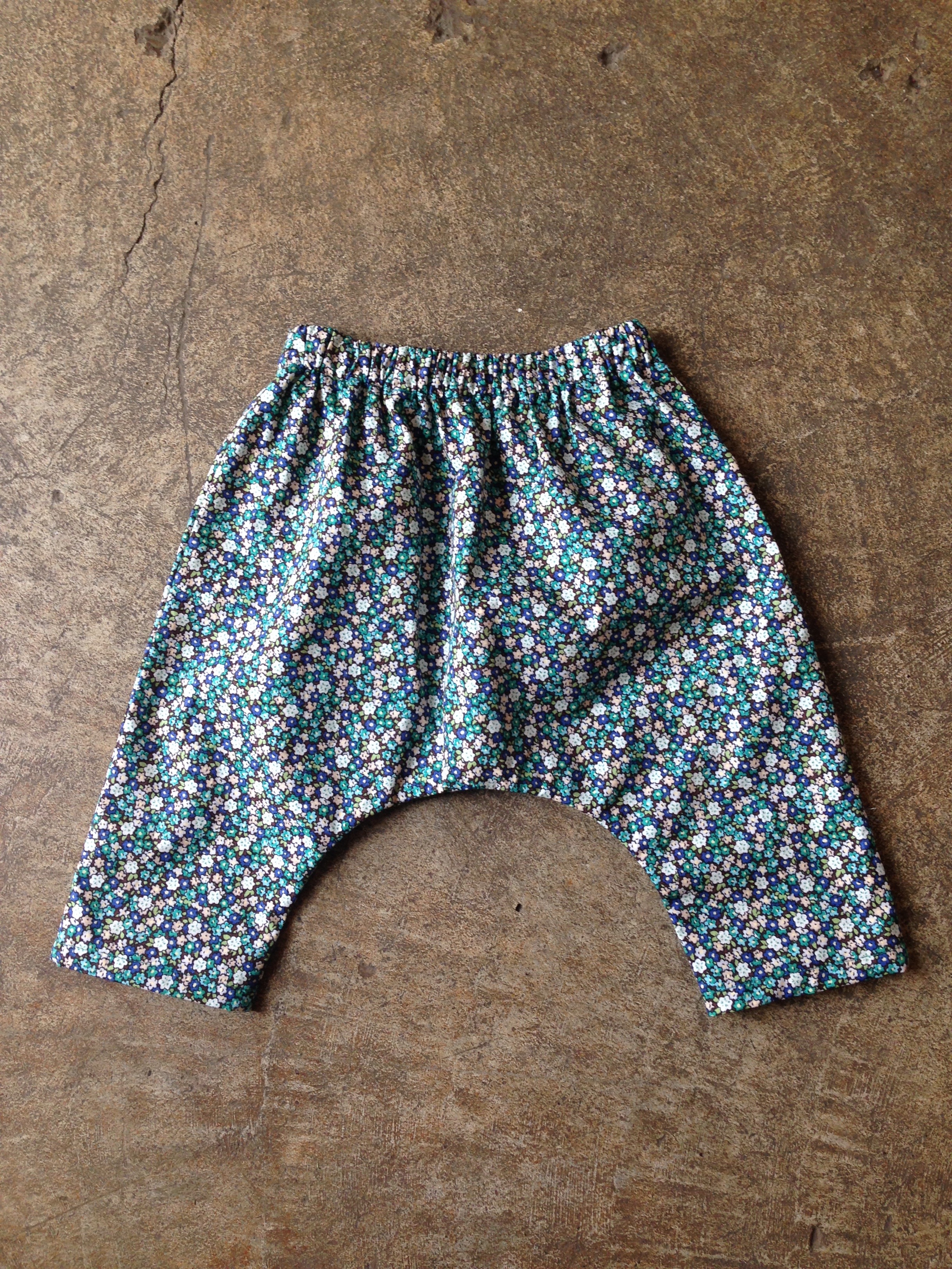 DIY toddler harem pants via OhEverythingHandmade