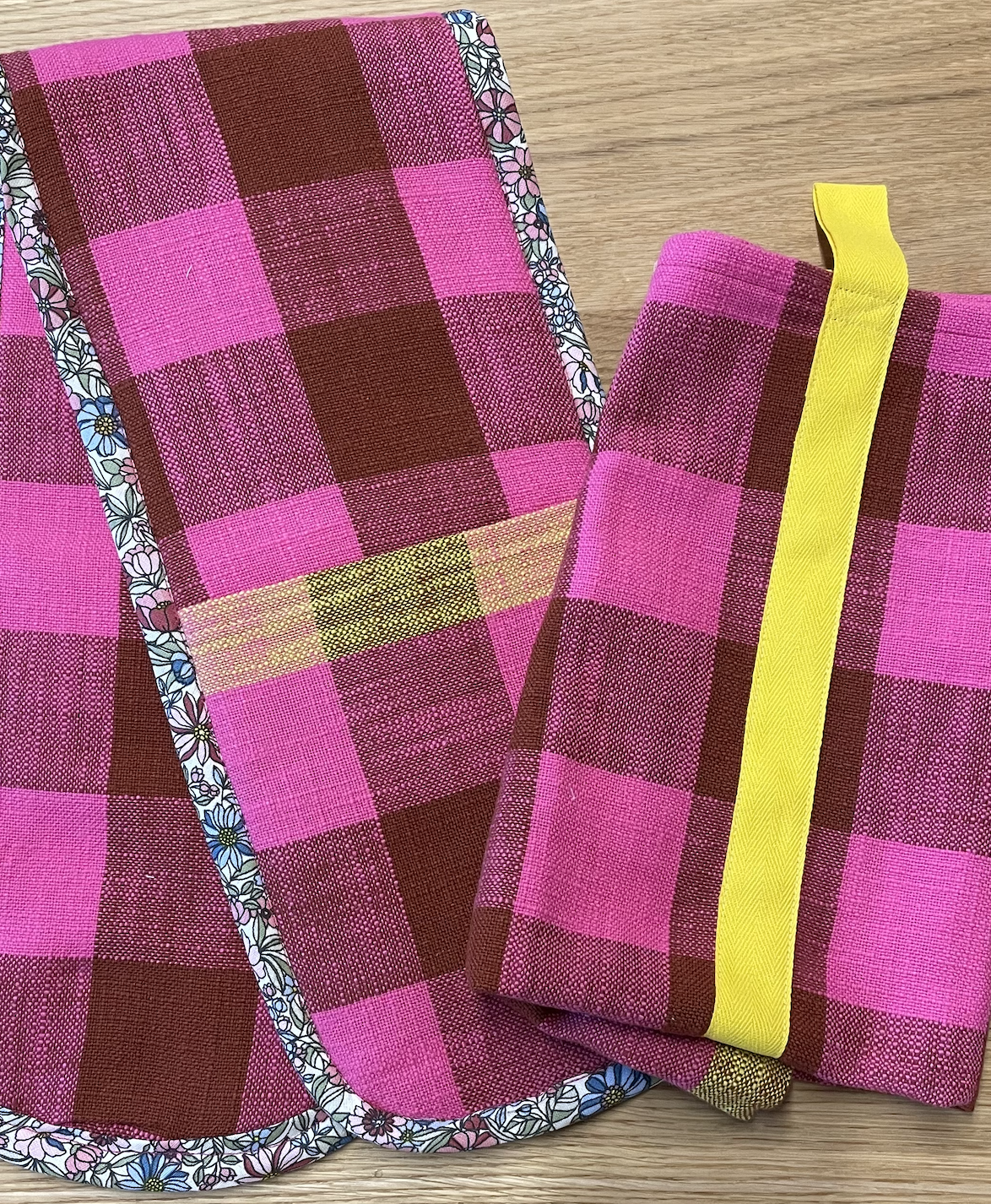 Machine Basics: English Baking Mitt &amp; Tea Towel