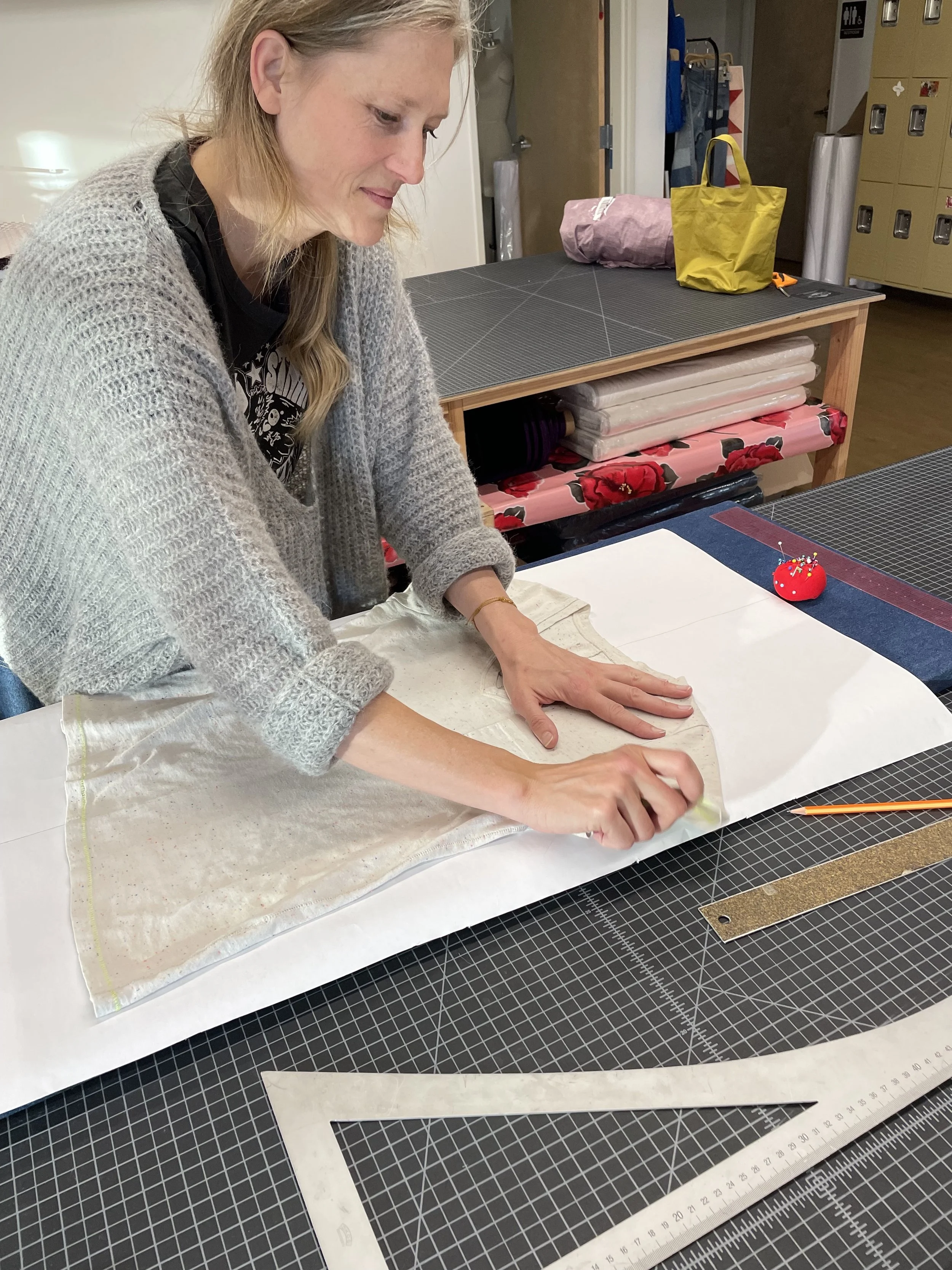 Copy a Basic T-shirt with Annika 