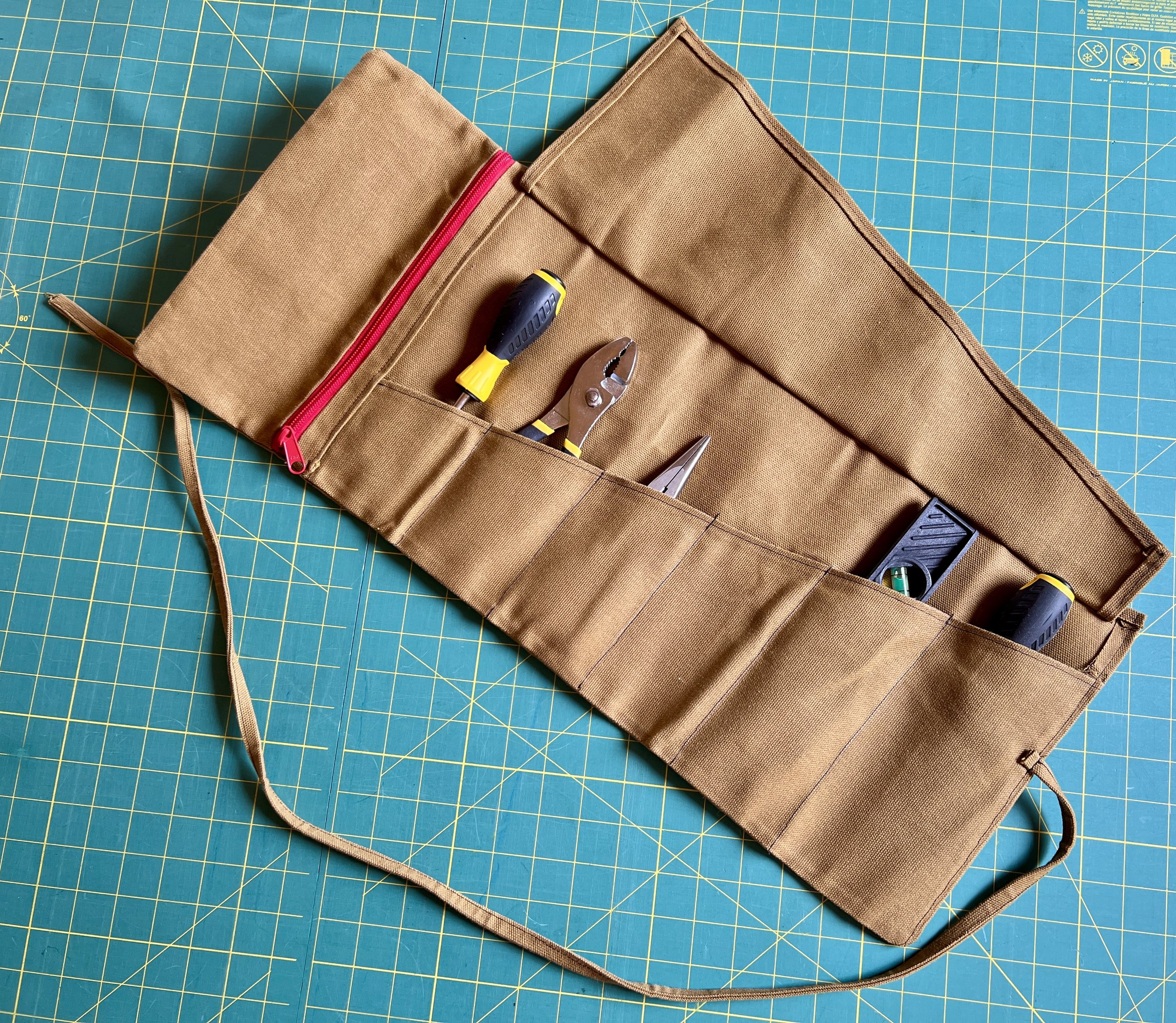 Make Your Own Gear: Tool Roll
