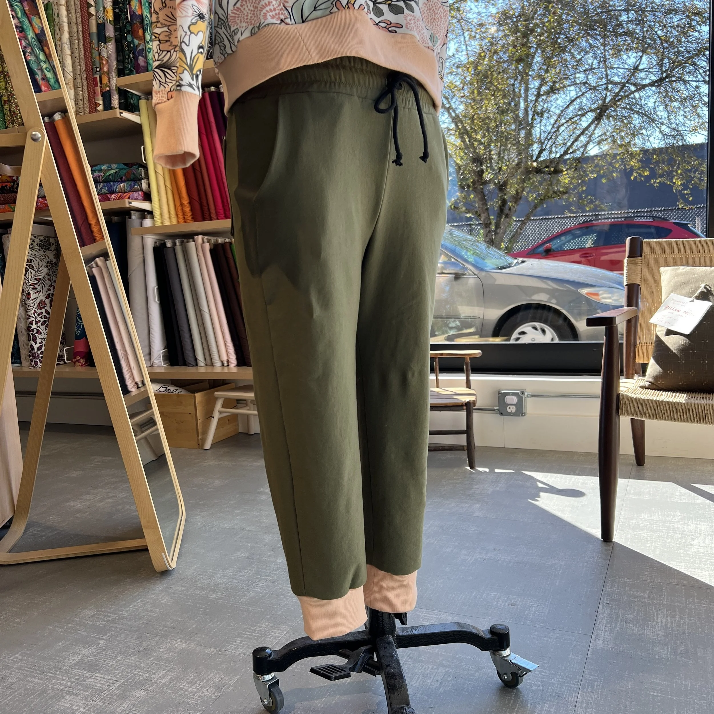 Closet Core Plateau Joggers