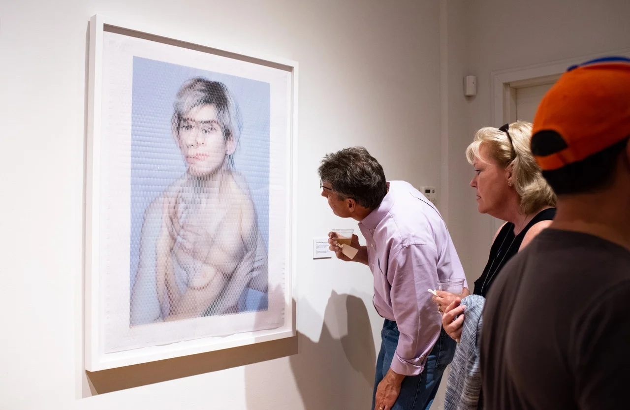 Photo © Des Lee Gallery