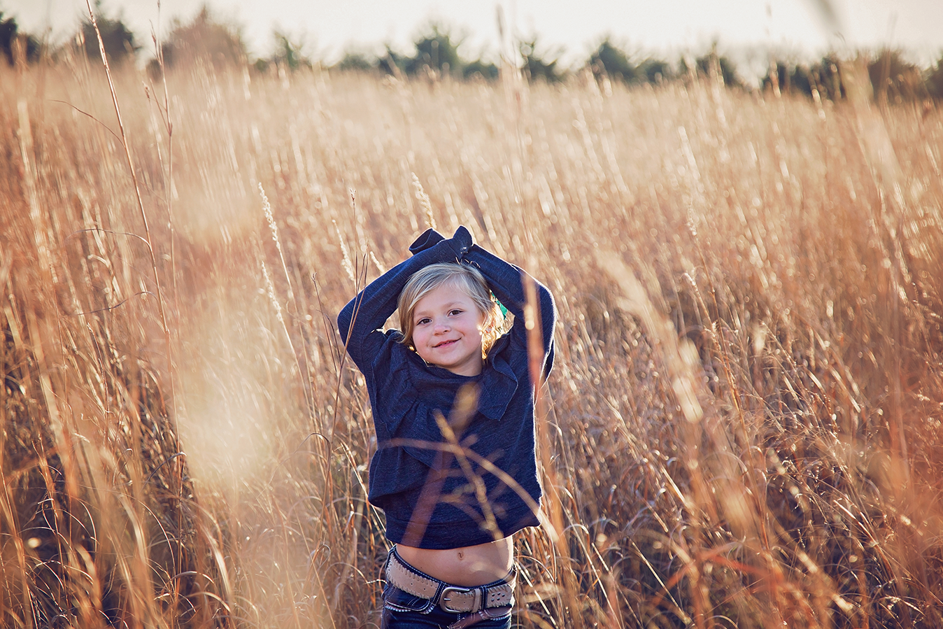 Mankato Family Photographer- FallPrairieSession-TheStrattons-6914.png