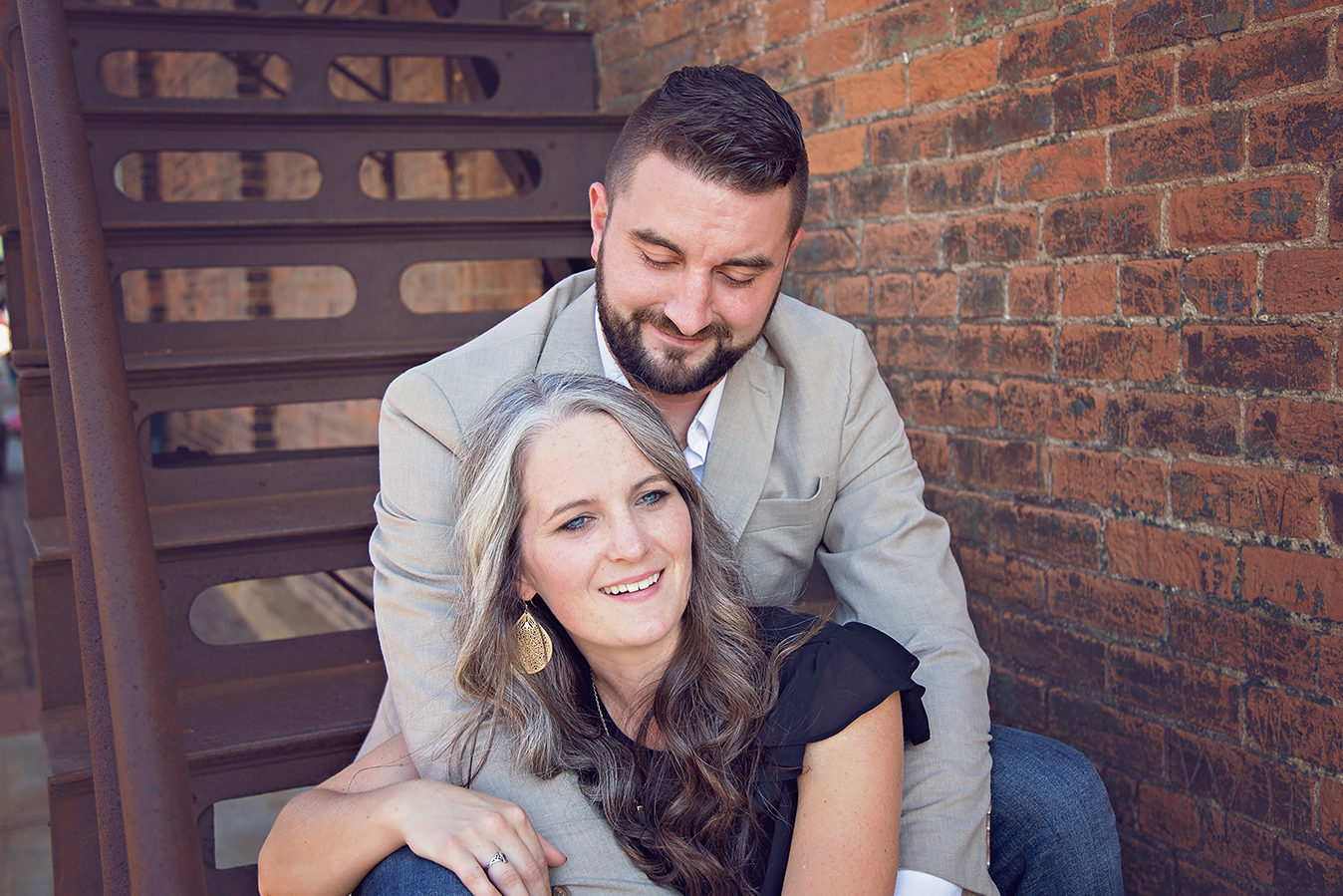 MankatoWeddingPhotographer-Anniversary Session-IDPhotography-Betsy & Ben-24.png