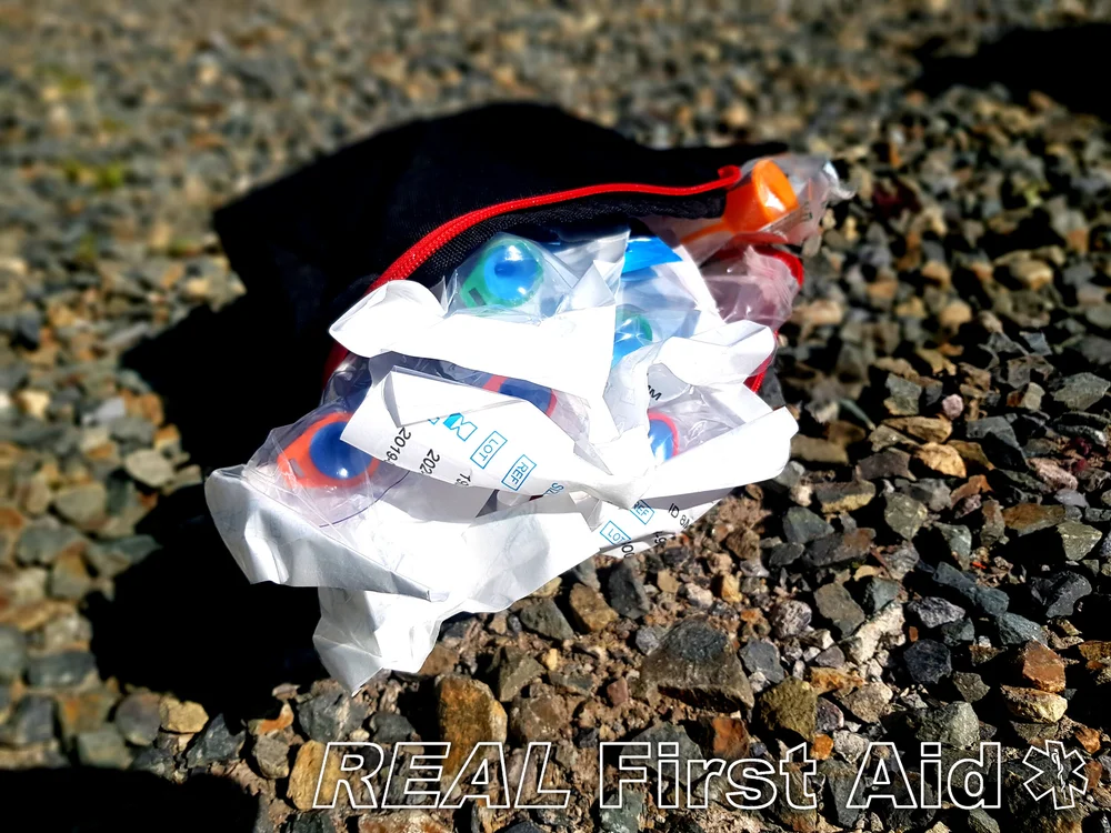 How to set up a medic bag — REAL First Aid