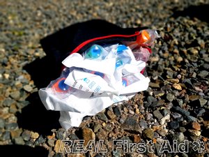 How to set up a medic bag — REAL First Aid