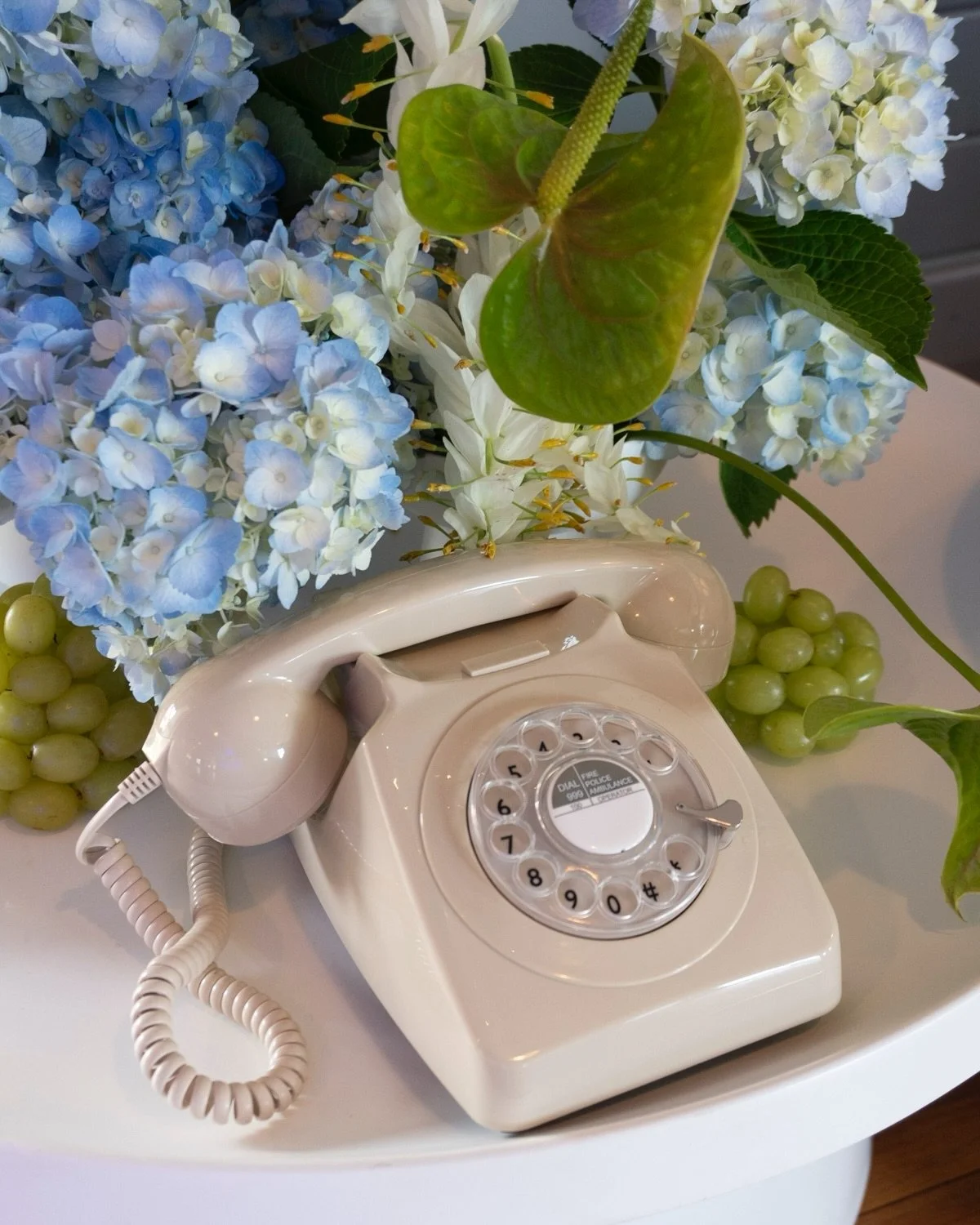 Photos capture how it looked.⁠
An audio guestbook captures how it felt.⁠
⁠
From heartfelt messages to happy tears and late-night laughs, an audio guestbook lets your guests leave something truly personal. It&rsquo;s the kind of keepsake you&rsquo;ll 