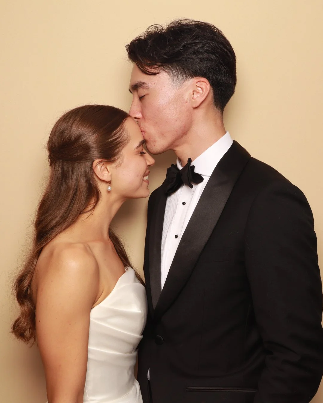 Moriah &amp; Jonathan, again and again⁠
Because one post wasn&rsquo;t enough!⁠
⁠
Some for the frame⁠
Some for the group chat⁠
All undeniably perfect snaps ⁠
⁠
@growwild.weddings⁠
⁠
#BowralPhotoBooth #SouthernHighlandsPhotoBooth #BowralWeddingPhotoBoo