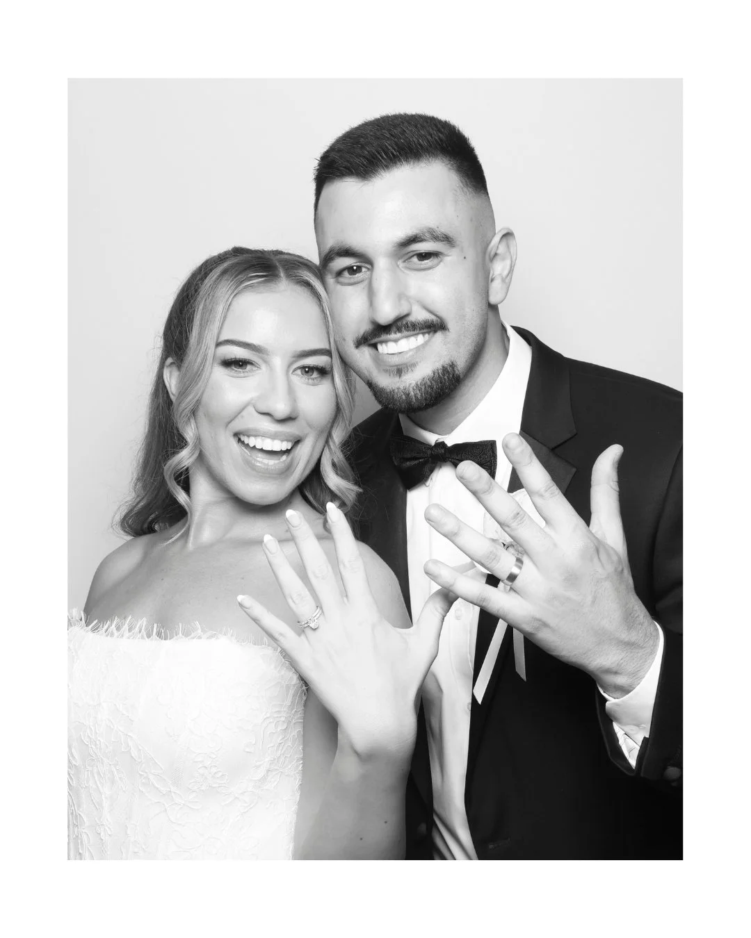 The best wedding booths don't just take photos &mdash; they give guests a moment to be in ✨⁠
⁠
Zac &amp; Emma's crew at @ravensthorpe.estate made the most of every second ⁠
⁠
Sydney &middot; South Coast &middot; Illawarra &middot; Southern Highlands⁠