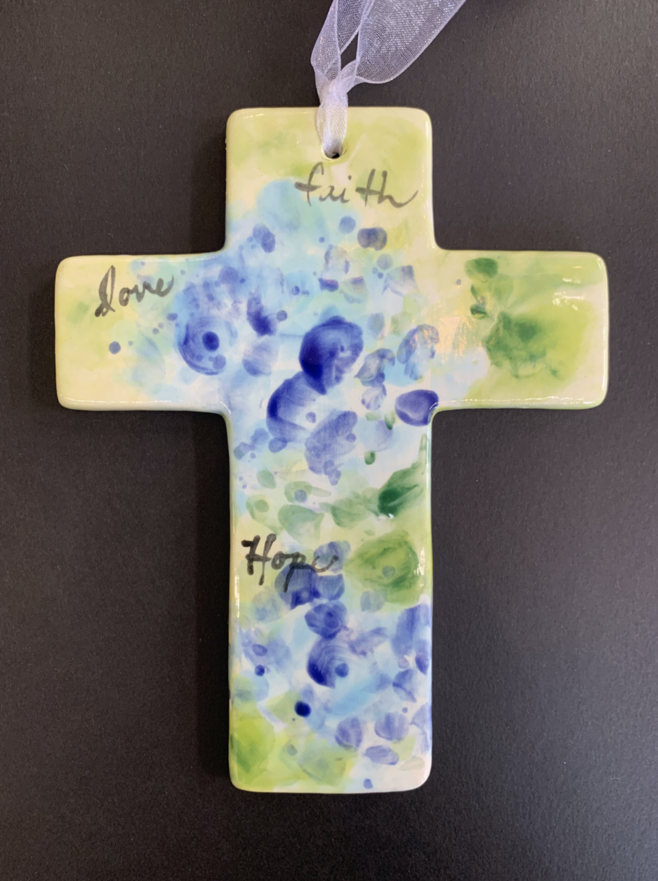 Medium Cross: Savannah Hydrangeas, Love, Faith, Hope