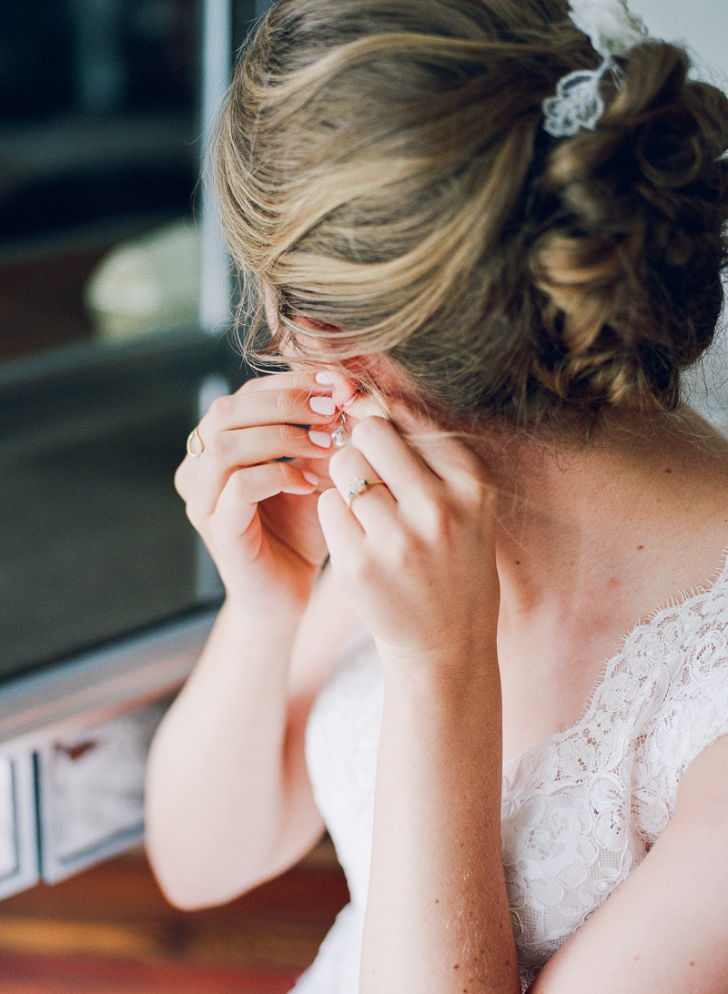 window-light-in-bridal-suite-franklin-tn03.JPG