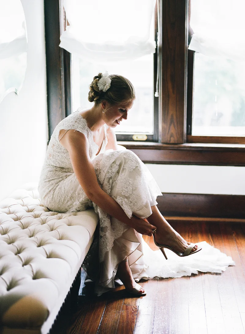 Window Light for Beautiful Getting Ready Photos at your Wedding - CJ's Off the Square - Franklin, TN