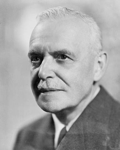 Louis St-Laurent via Library and Archives Canada .