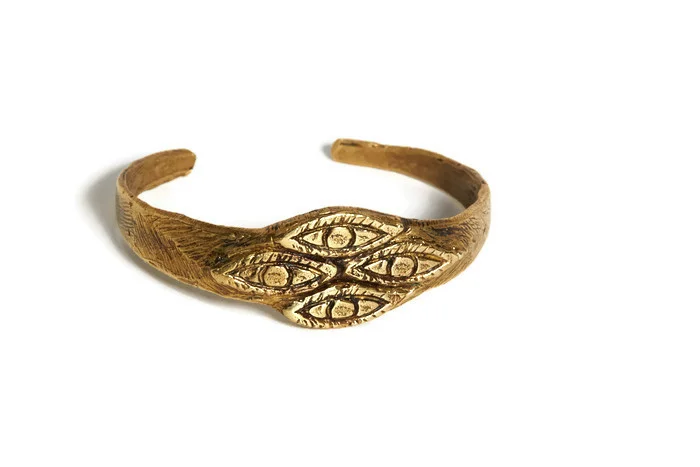 Four_Eye_Cuff-0163.jpg