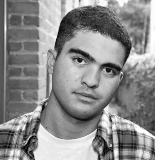 Aaron (2).jpg