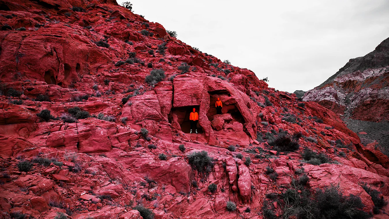 4-9683_red(RS).jpg