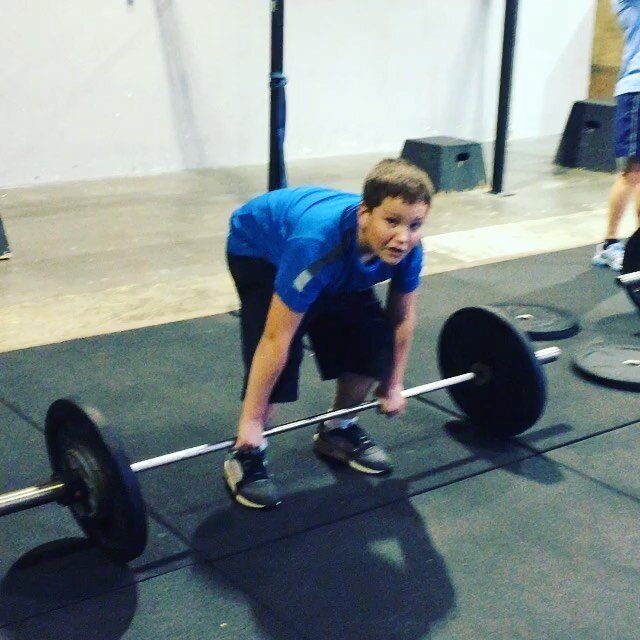 Great job! @_andrew.townley_  seven years makes a difference. 65# to 255# 👊#crossfit #crossfitloomis #crossfittersdaily #crossfitbox #crossfitathlete #wodoftheday #sweatsession #workharder #trainsoican #fitness #simplenoteasy #liftheavyoften #dedica