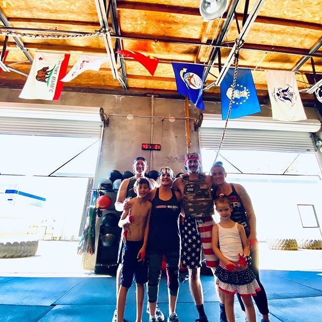 Great start to Memorial Day! #crossfit #crossfitloomis #crossfittersdaily #crossfitbox #crossfitathlete #wodoftheday #sweatsession #workharder #trainsoican #fitness #simplenoteasy #liftheavyoften #dedicationovermotivation #dohardthings #fitfamily #fi