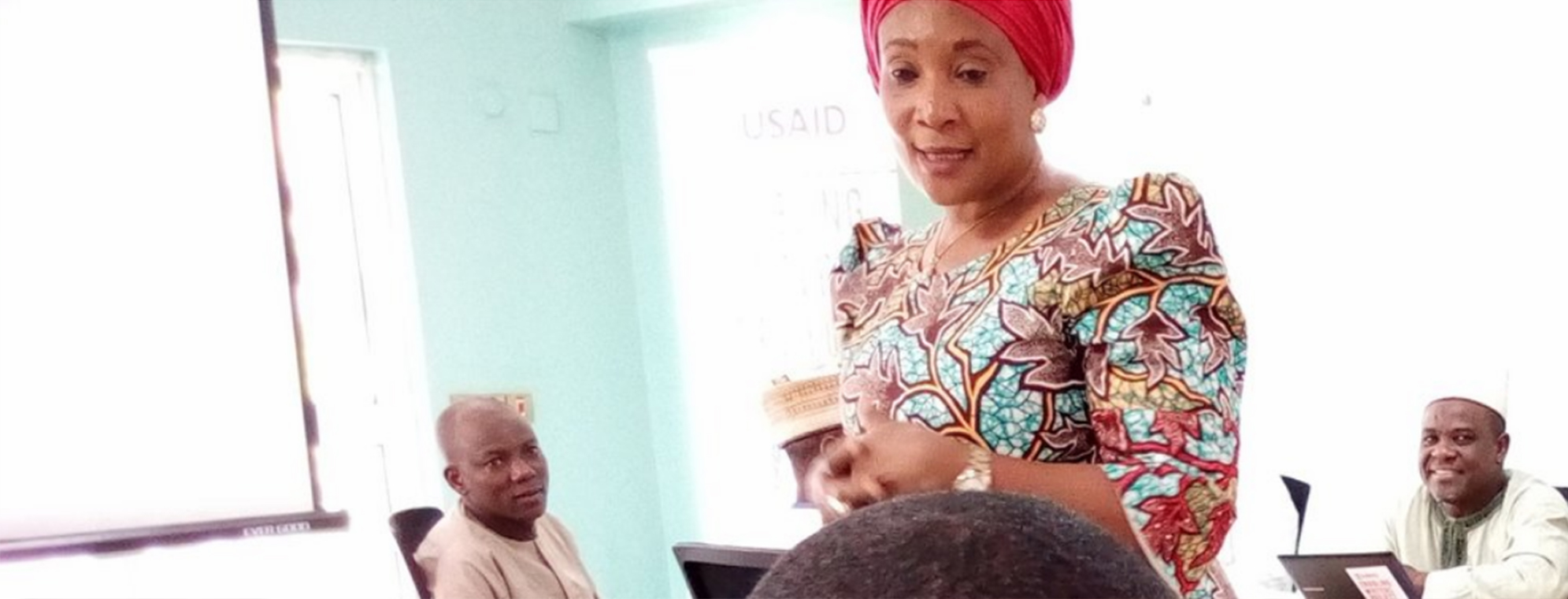Dr. Grace Malgwi, EW Pedagogy Lead at American University Nigeria, conducting a training session on the Bloom book producing software