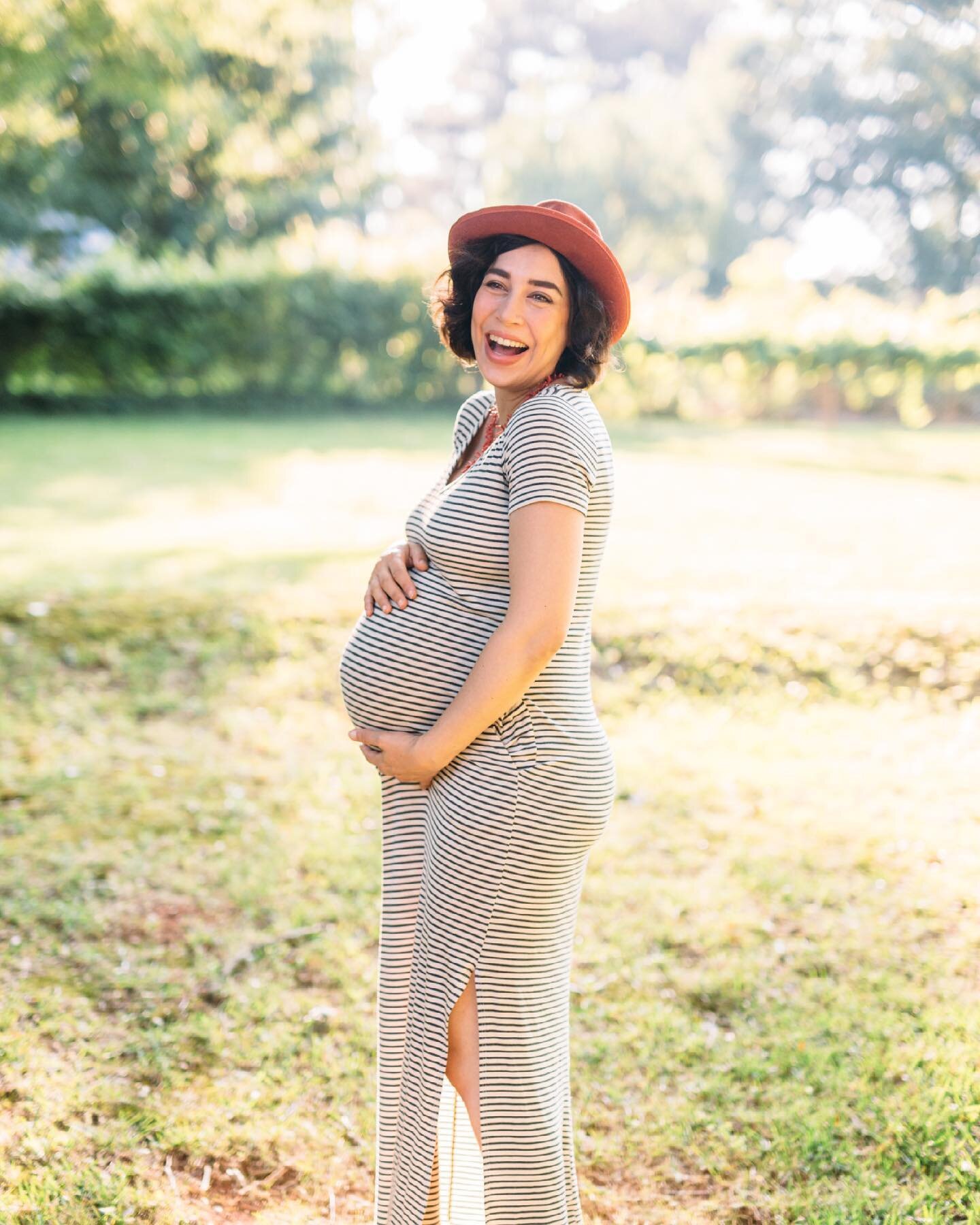 Last minute backyard &ldquo;about to pop&rdquo; maternity shoot with @robertasetzu &amp; @exar7 ❤️
//
#leggybirdphotography #maternityphotoshoot #familyphotographer #georgiafamilyphotographer #atlantafamilyphotographer #georgiaphotographer #atlantaph